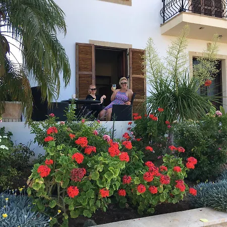Bed & Breakfast Wild Flower *